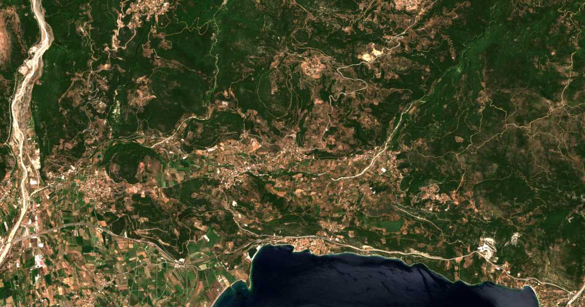 Carte satellite de Pefkáki