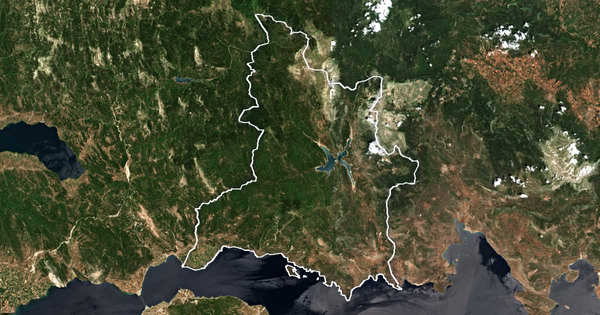 Image satellite avec la limite tracée: de Doride