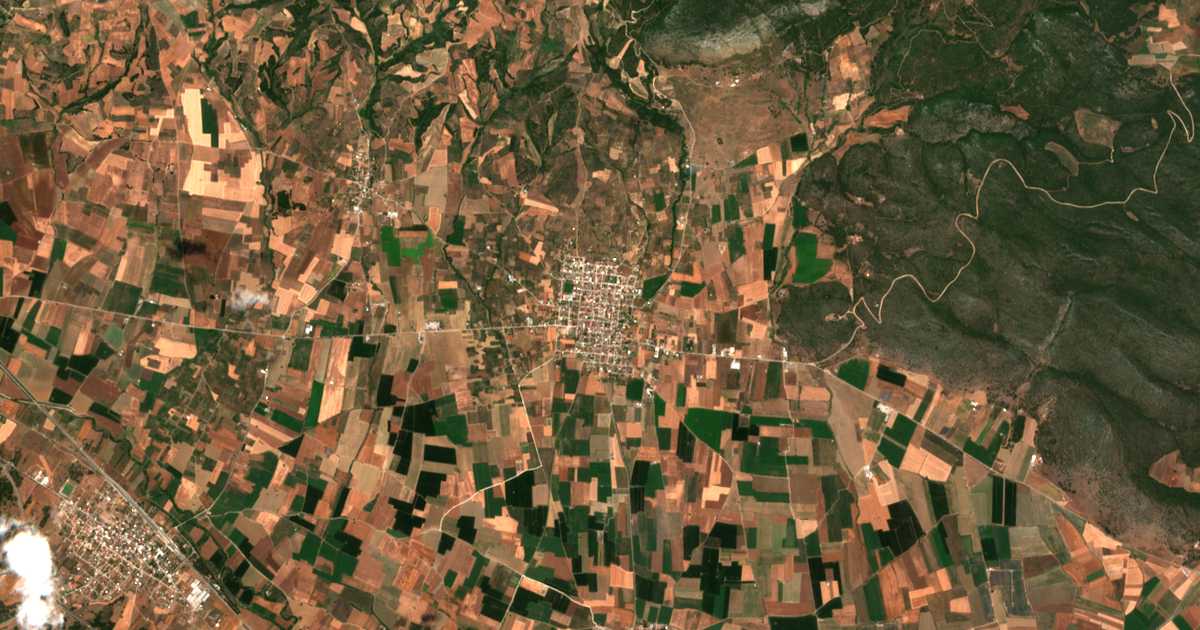 Carte satellite de Eláteia