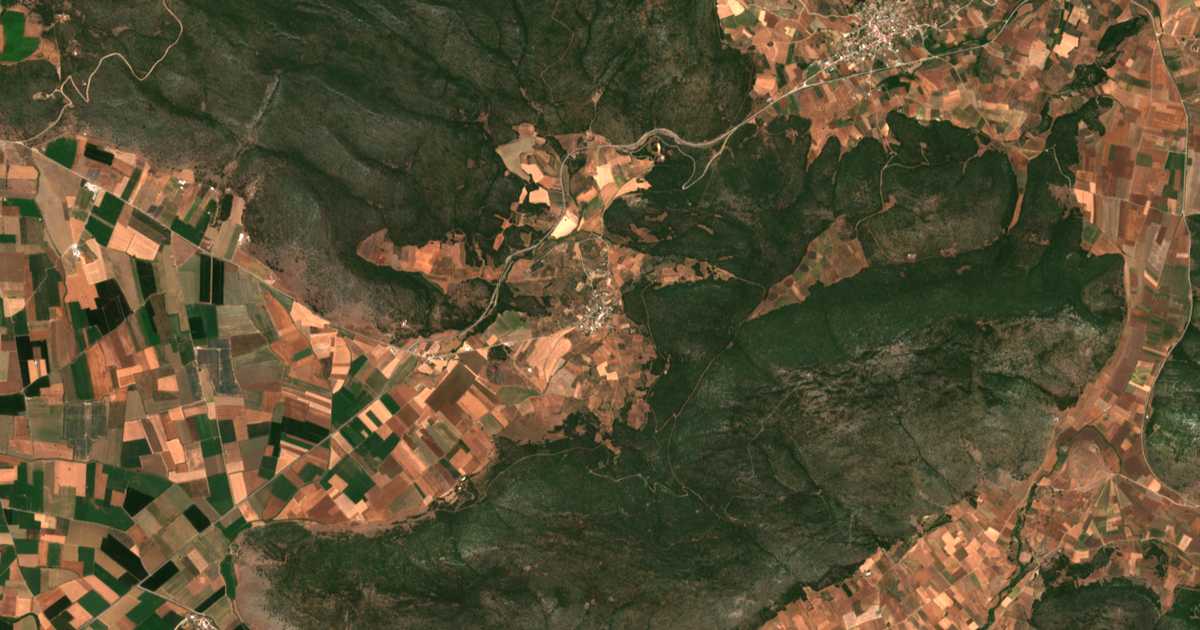 Carte satellite de Sfáka