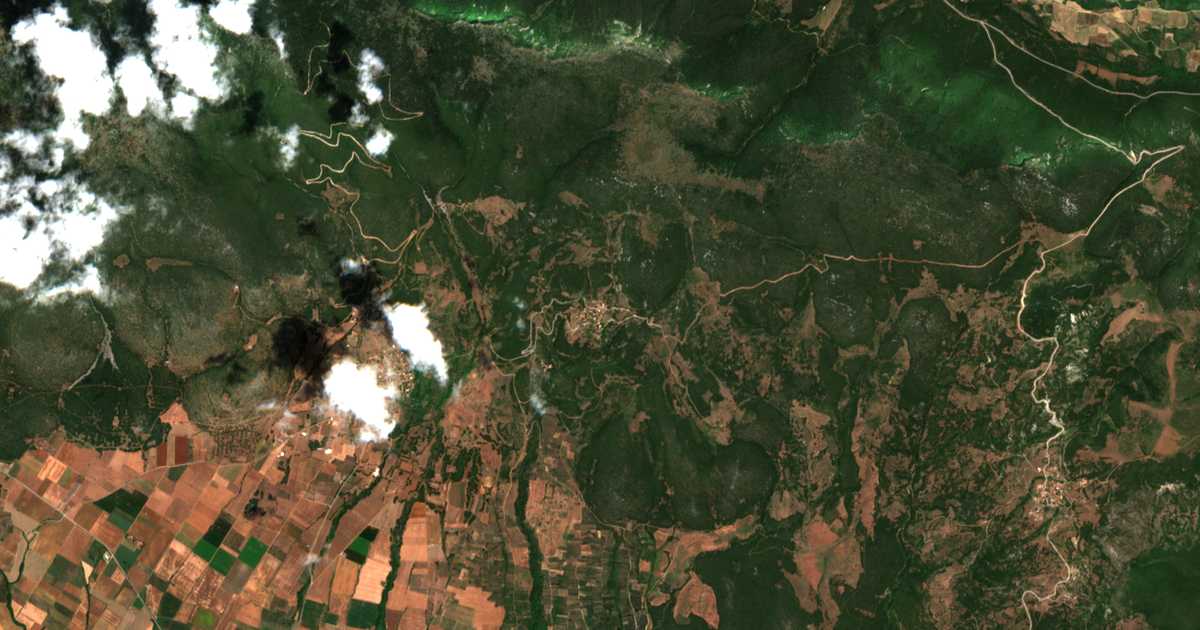 Carte satellite de Tithrónio