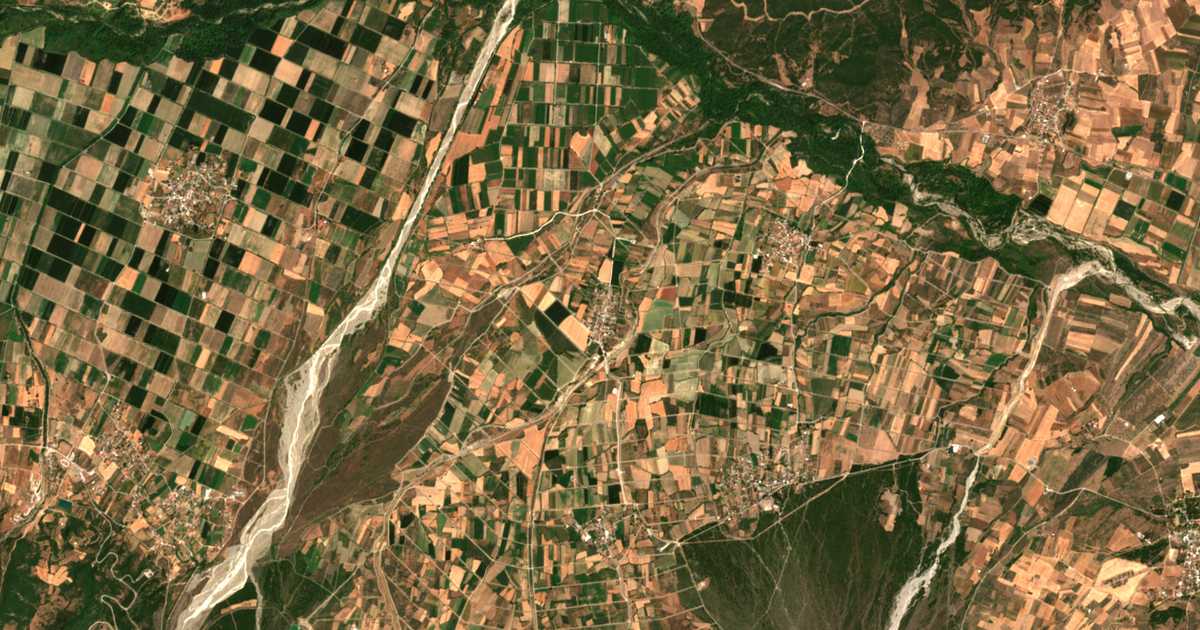 Carte satellite de Karyá