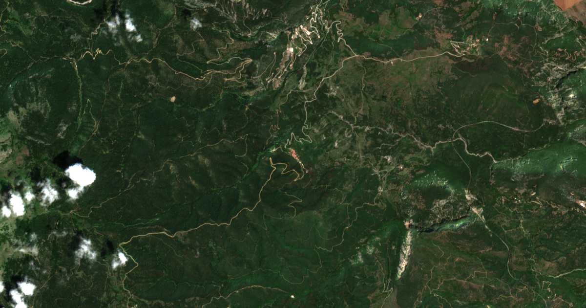 Carte satellite de Koumarítsion