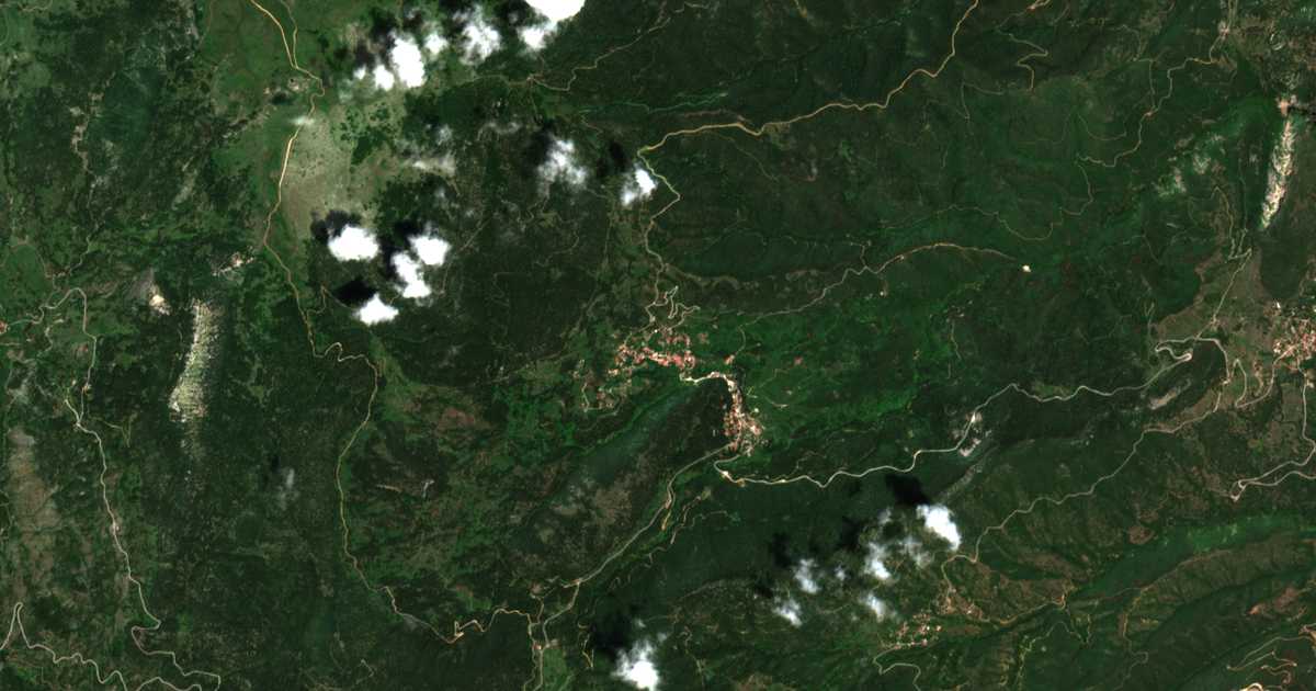 Carte satellite de Pávliani