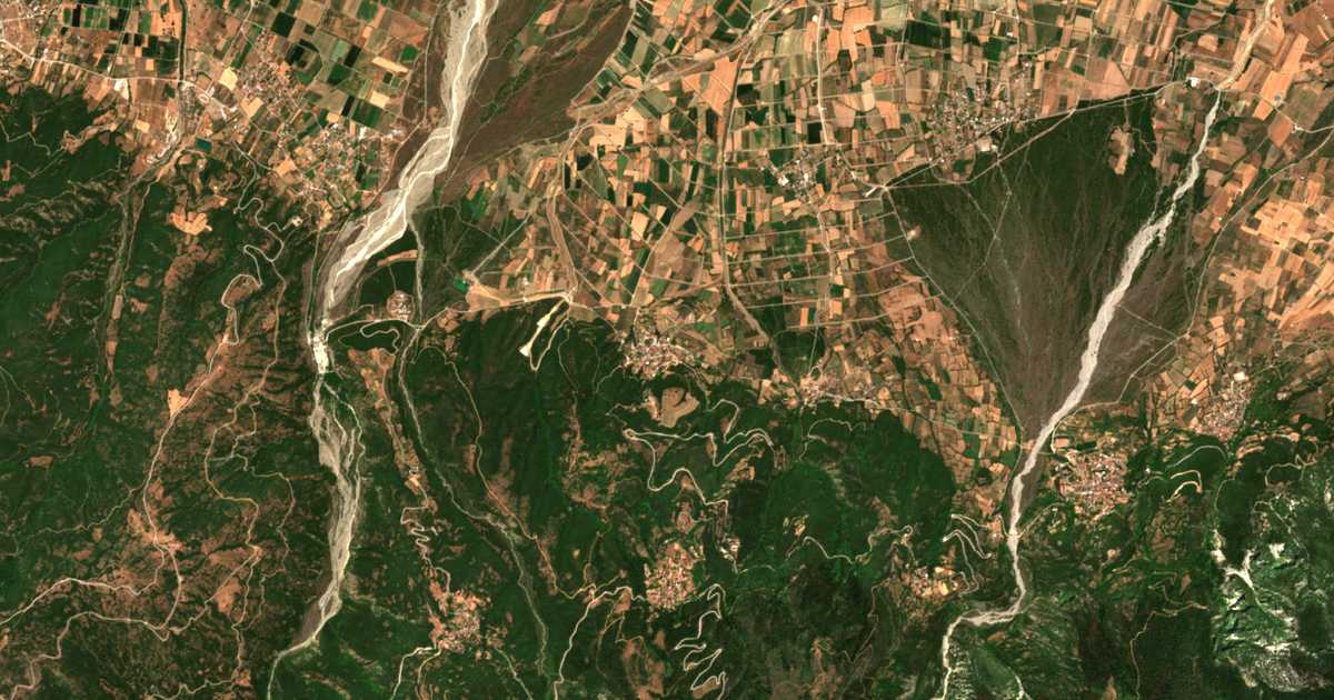 Carte satellite de Syká