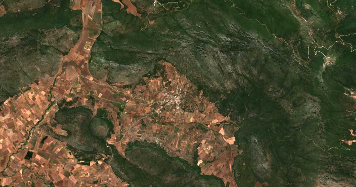 Carte satellite de Éxarchos