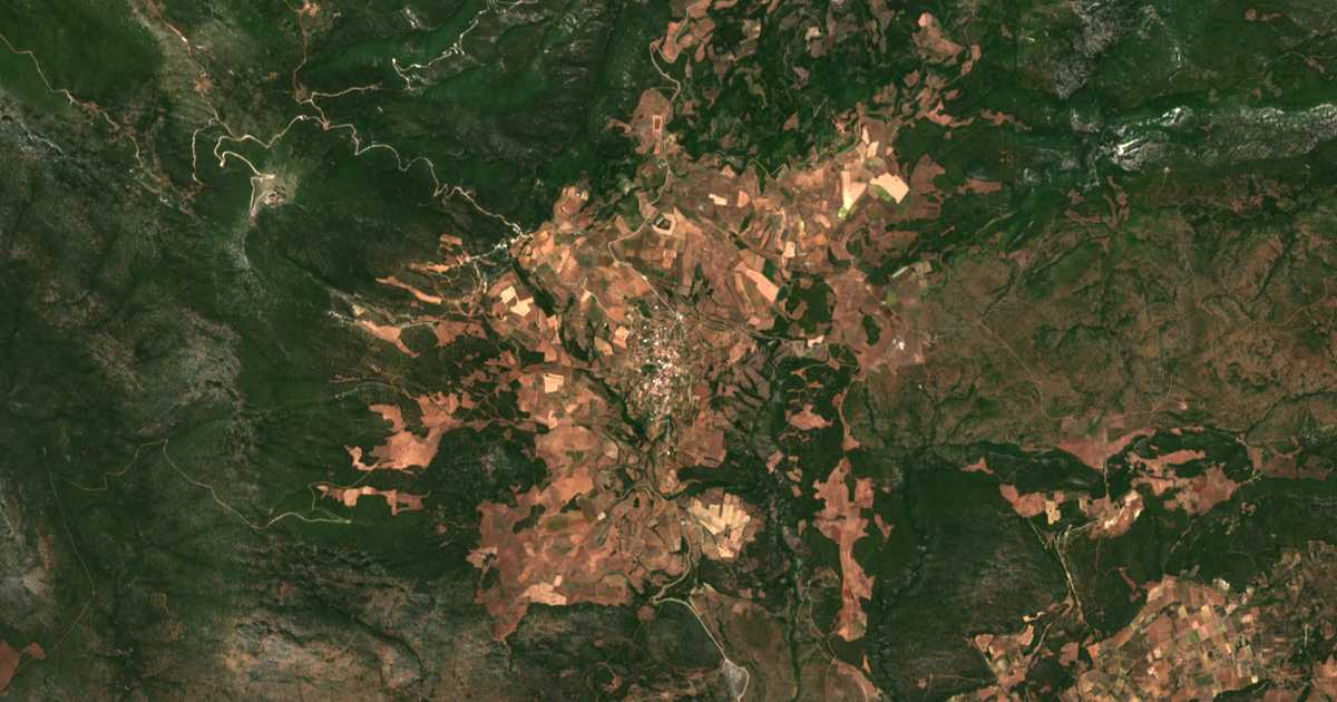 Carte satellite de Kyrtóni