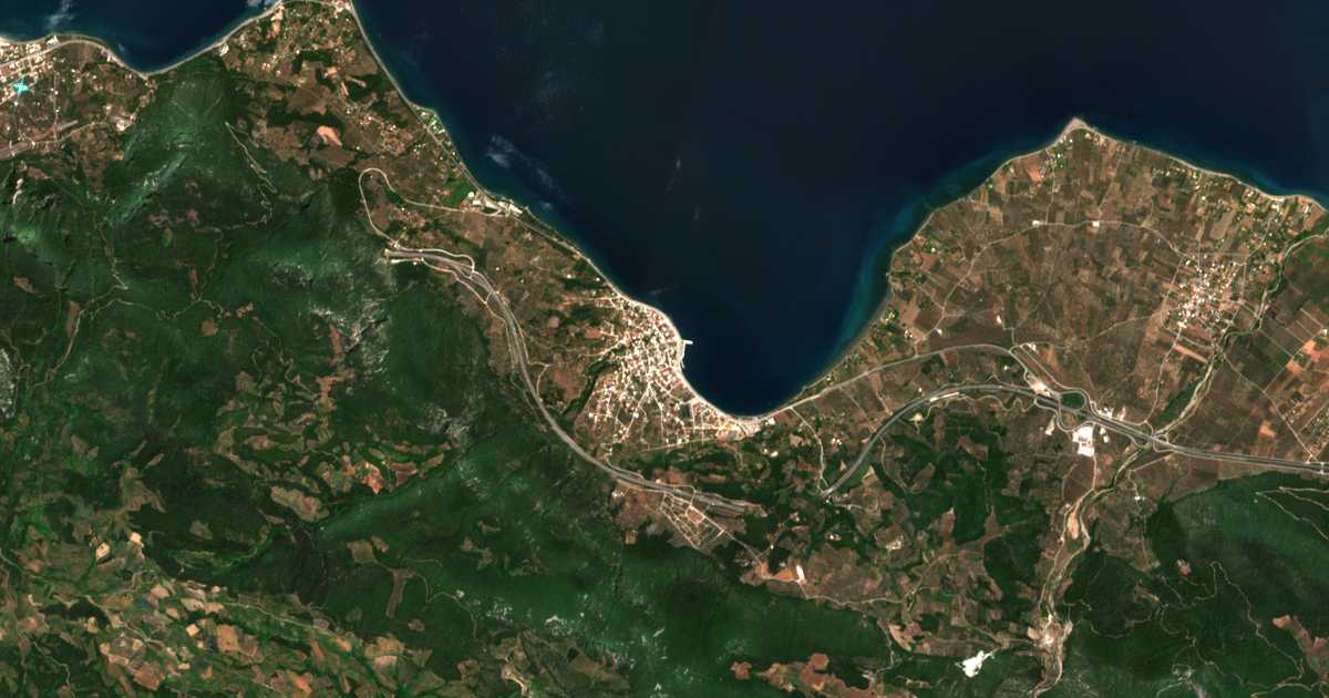 Carte satellite de Livanátes