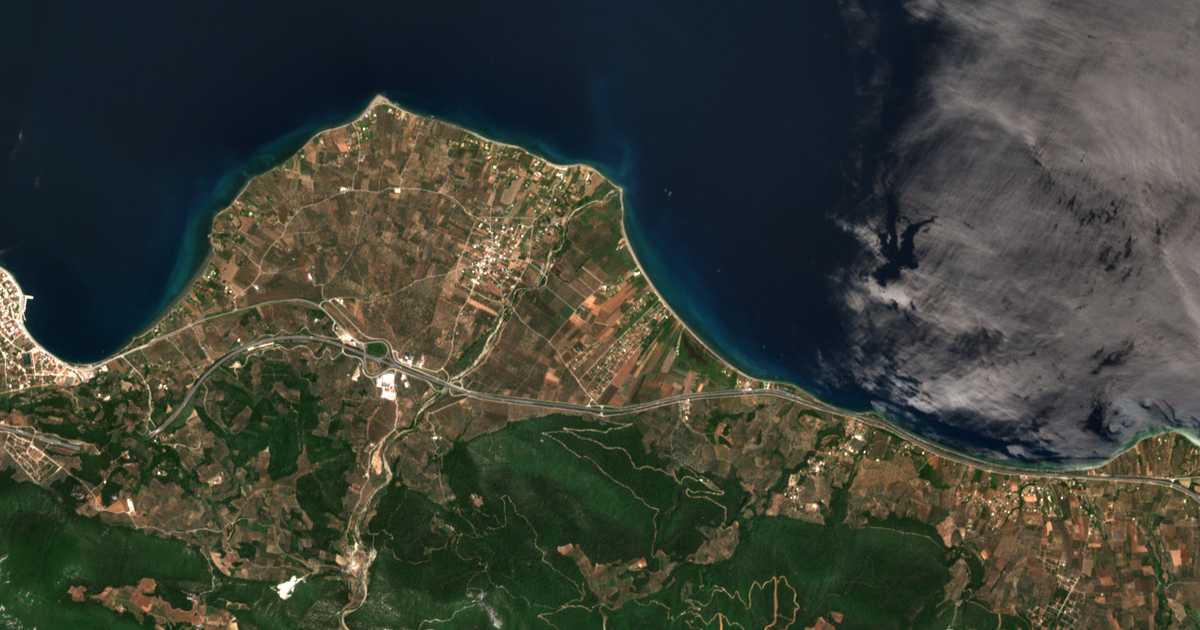 Carte satellite de Aktí