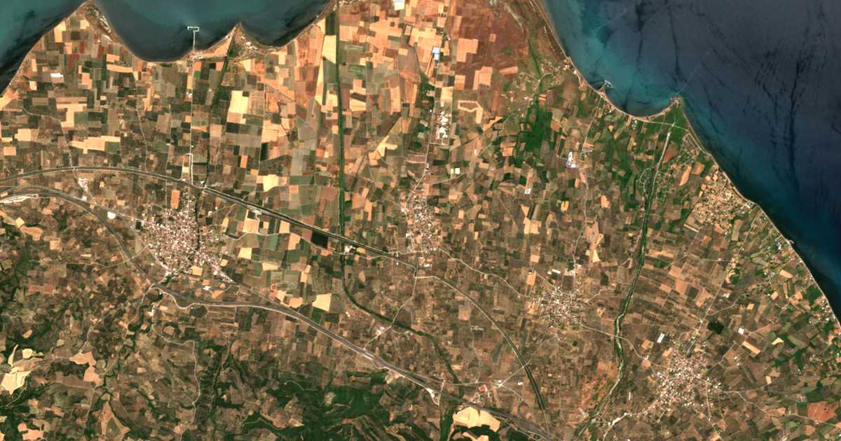 Carte satellite de Skárfeia