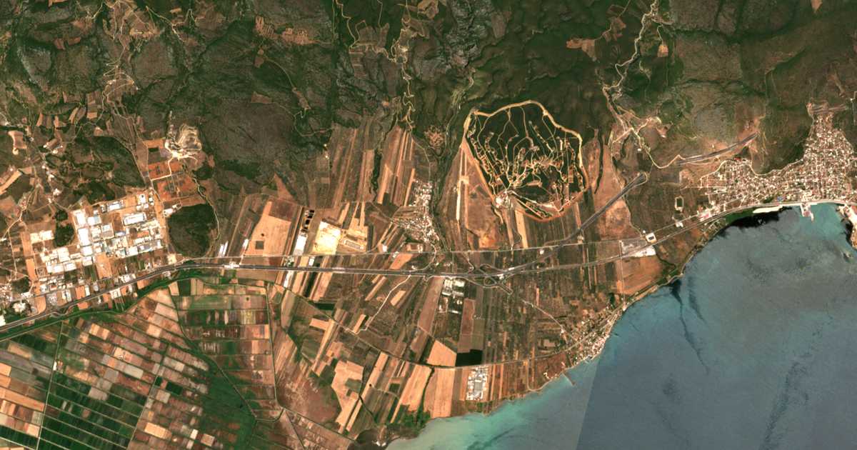 Carte satellite de Avlákion