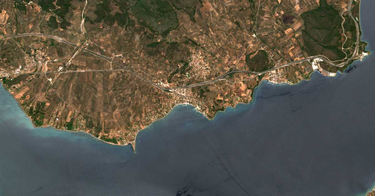 Carte satellite de Paralía Rachón