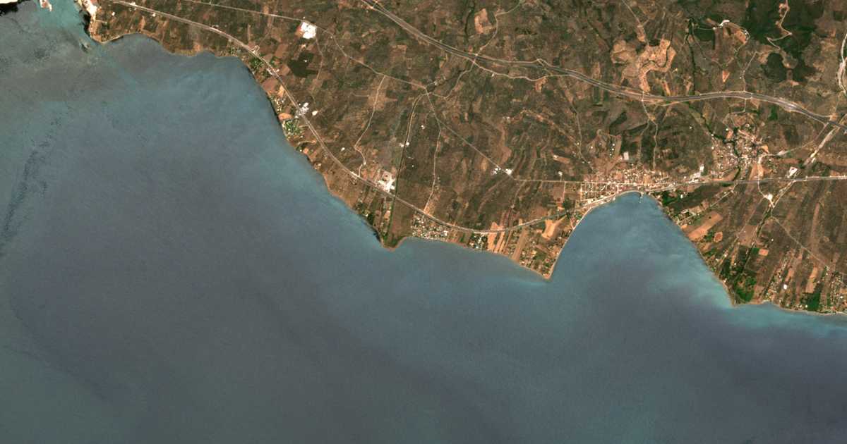 Carte satellite de Petarádes