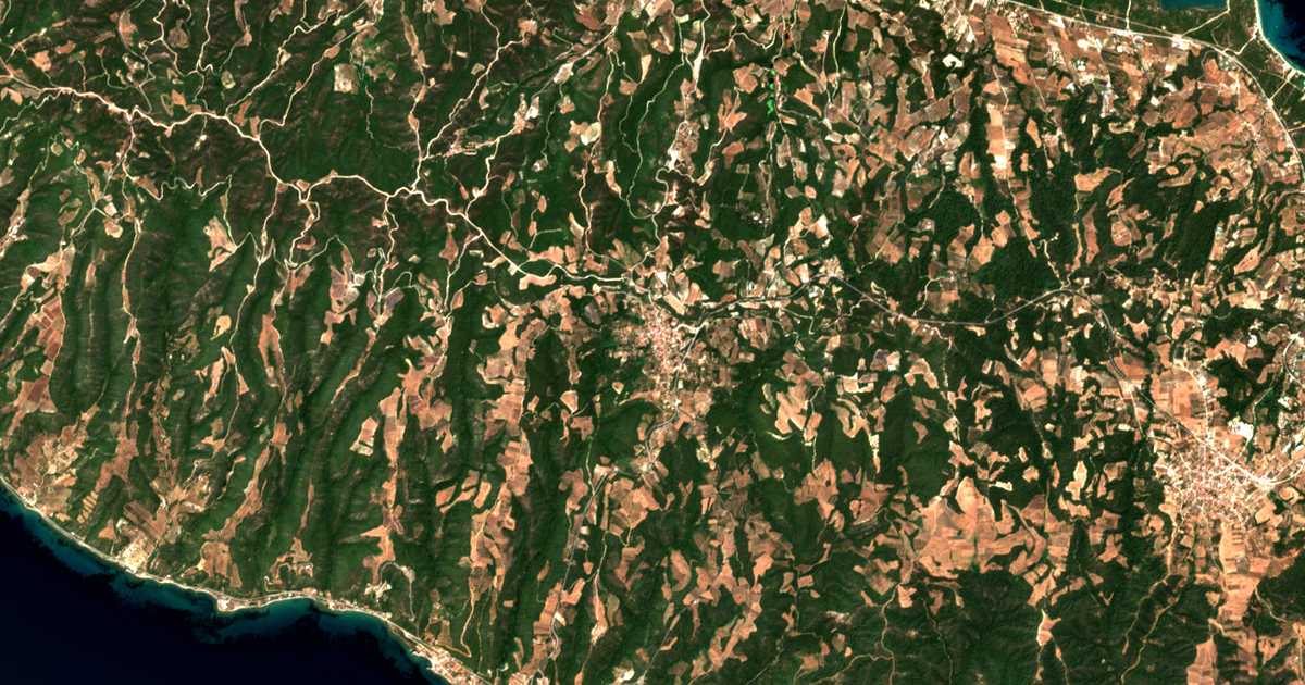 Carte satellite de Agía Paraskeví