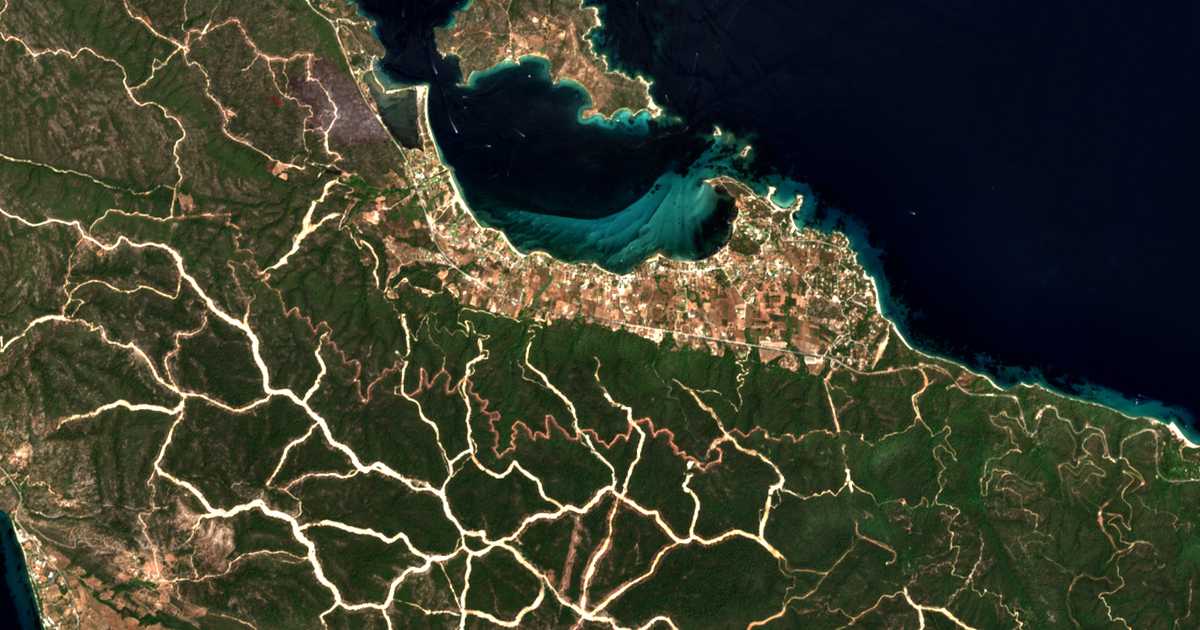 Carte satellite de Vourvouroú