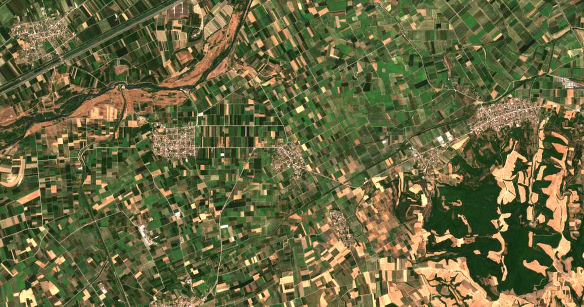 Carte satellite de Agía Triáda