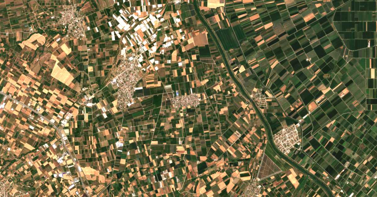 Carte satellite de Agía Marína