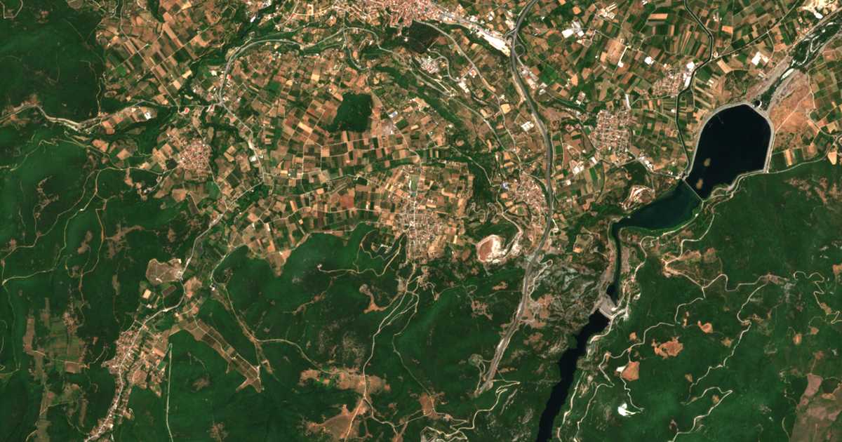 Carte satellite de Ráchi