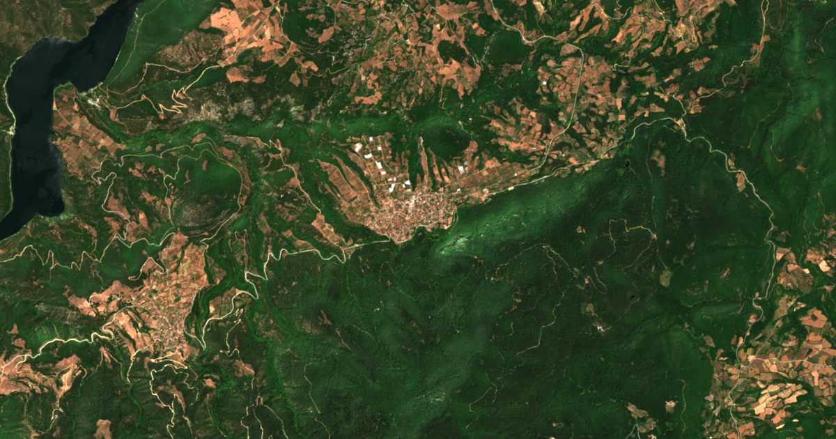 Carte satellite de Rizómata