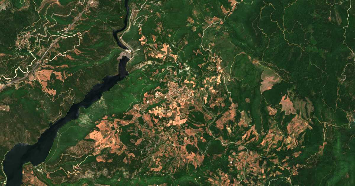 Carte satellite de Sfikiá