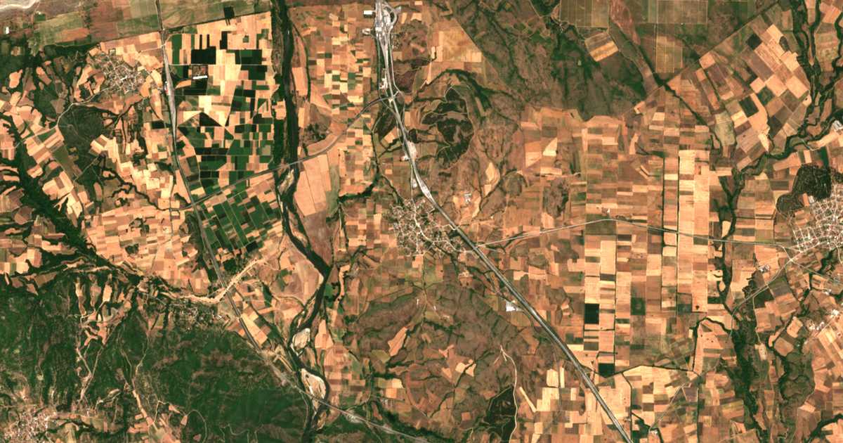 Carte satellite de Évzoni
