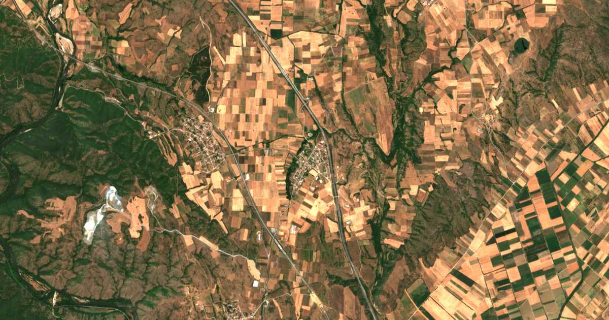 Carte satellite de Plataniá