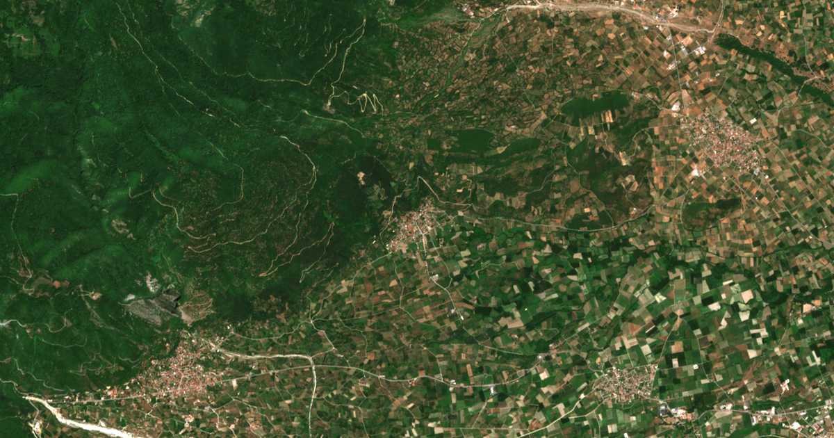 Carte satellite de Lykóstomo
