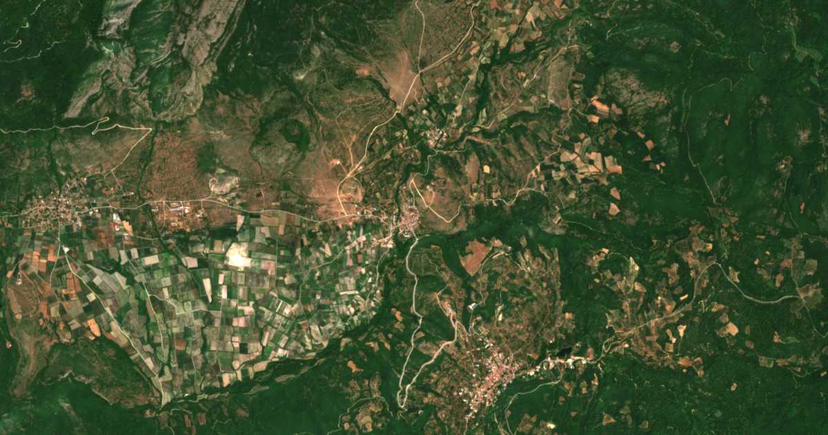 Carte satellite de Períklia