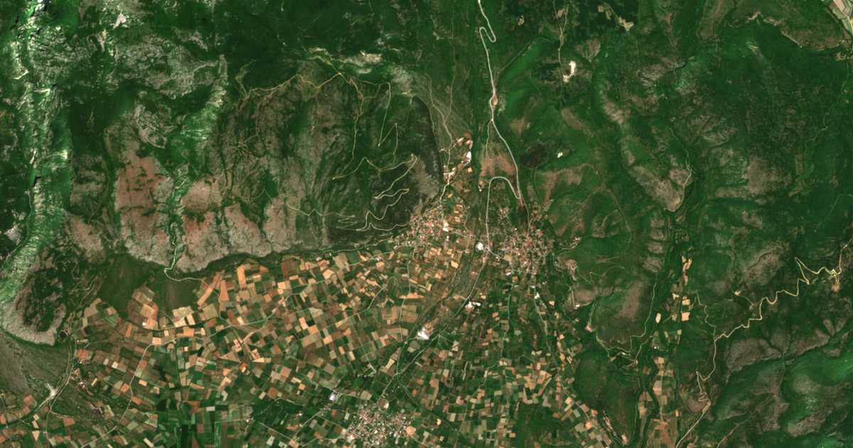 Carte satellite de Thiriópetra