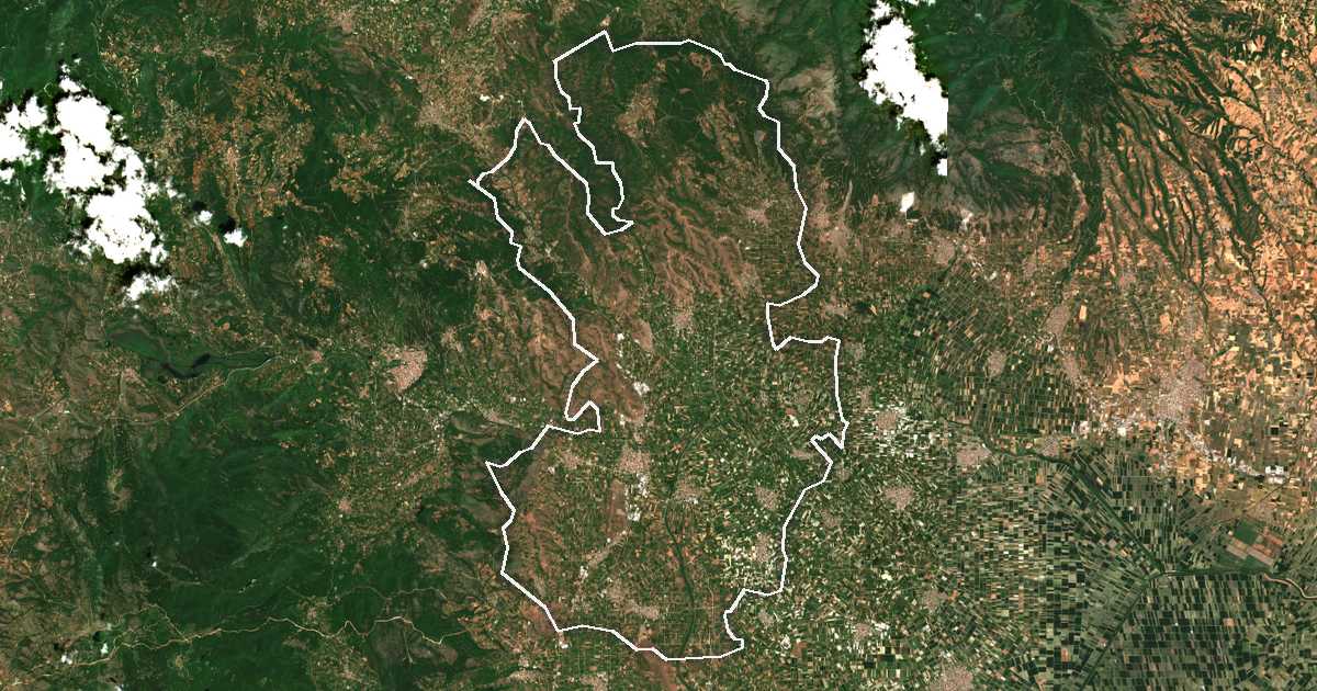 Image satellite avec la limite tracée: Skýdra