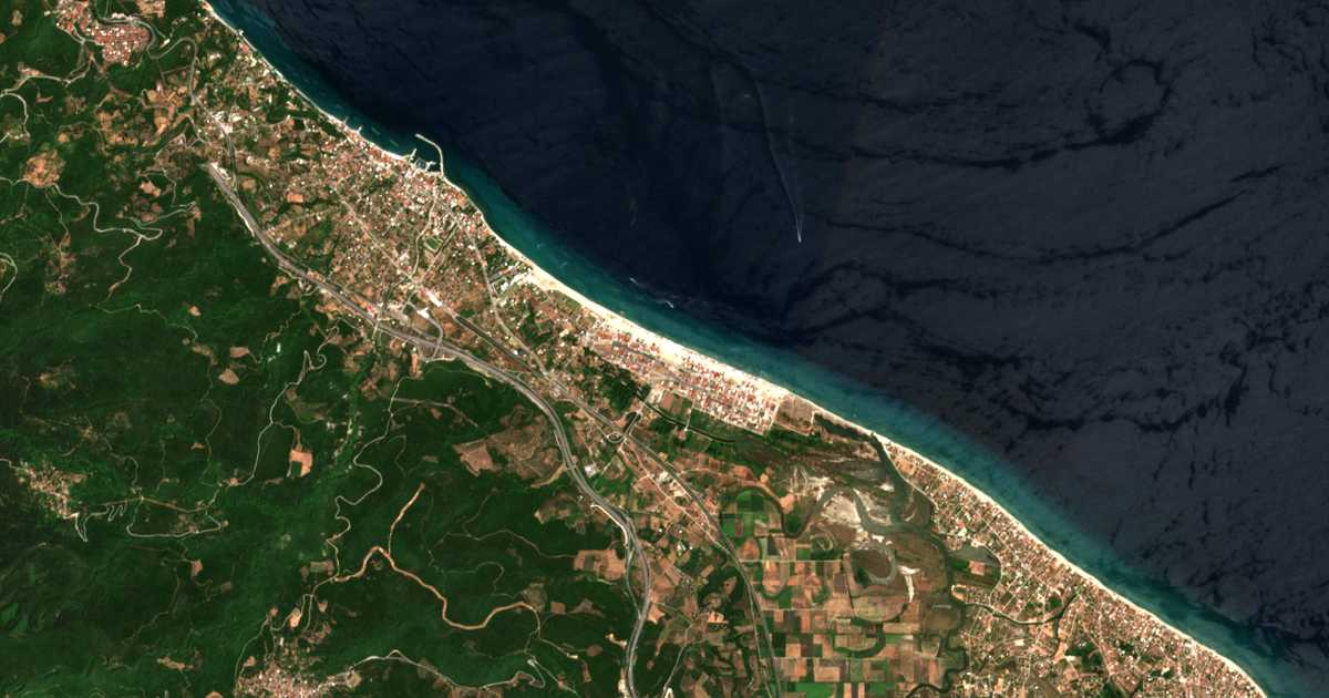 Carte satellite de Néi Póri