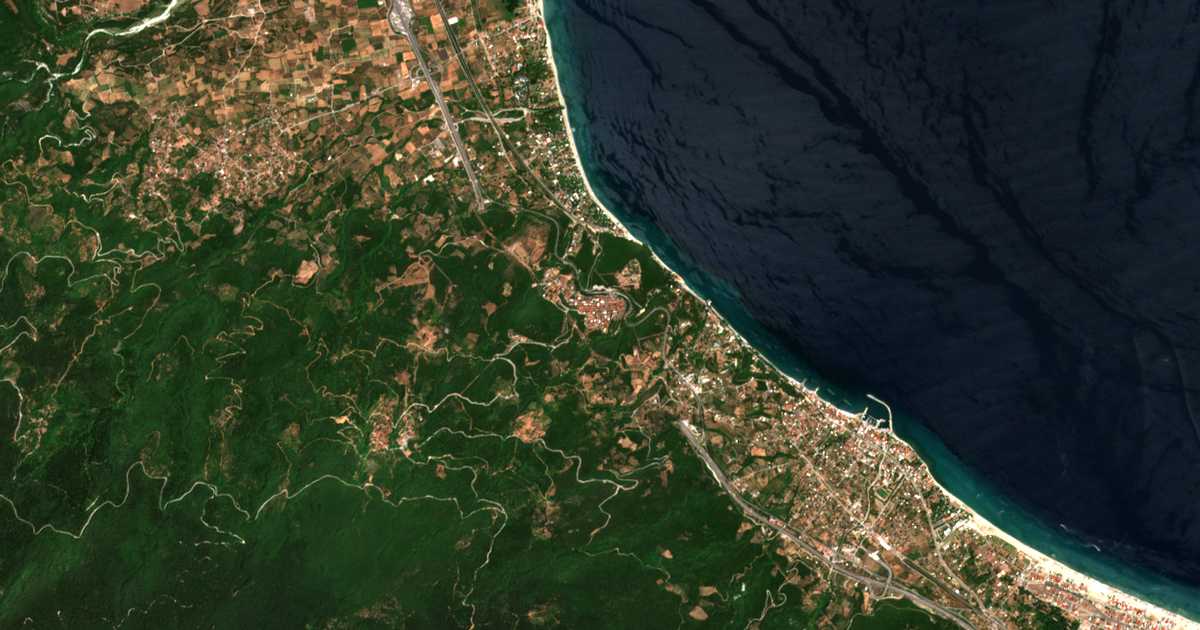 Carte satellite de Néos Panteleímon