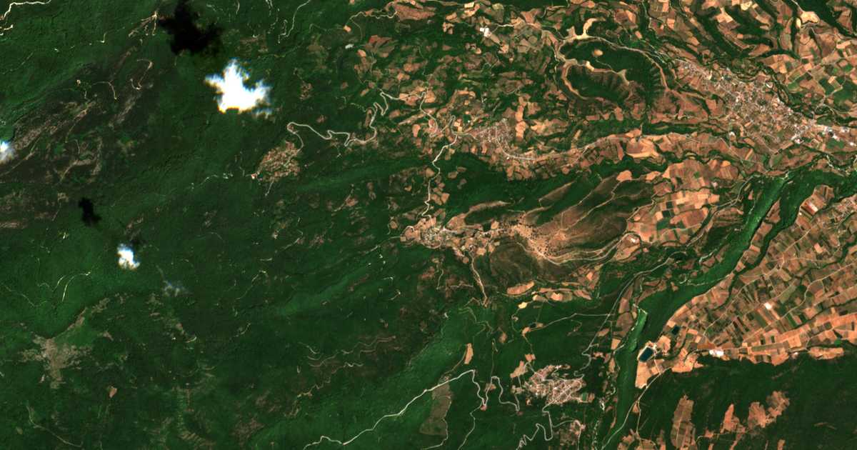 Carte satellite de Karyés