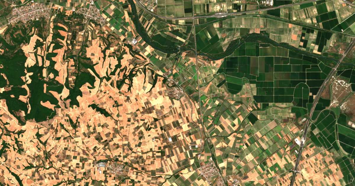 Carte satellite de Megáli Géfyra