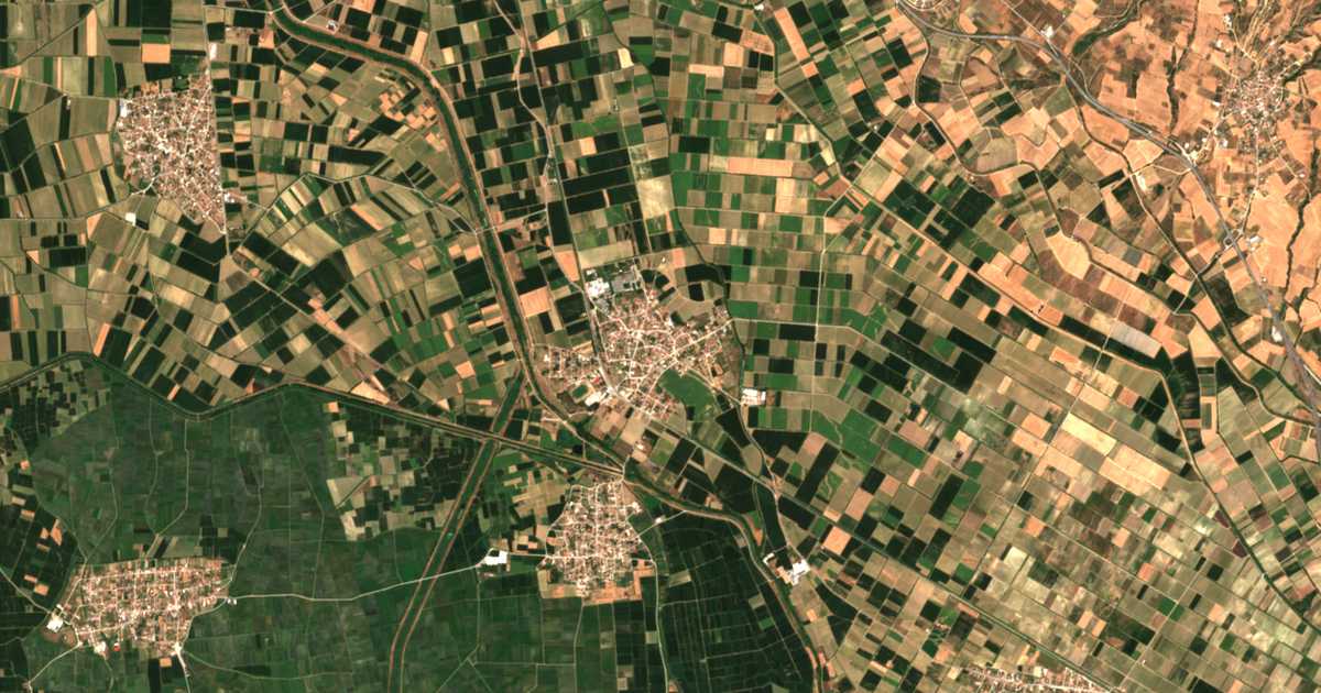Carte satellite de Skotoússa