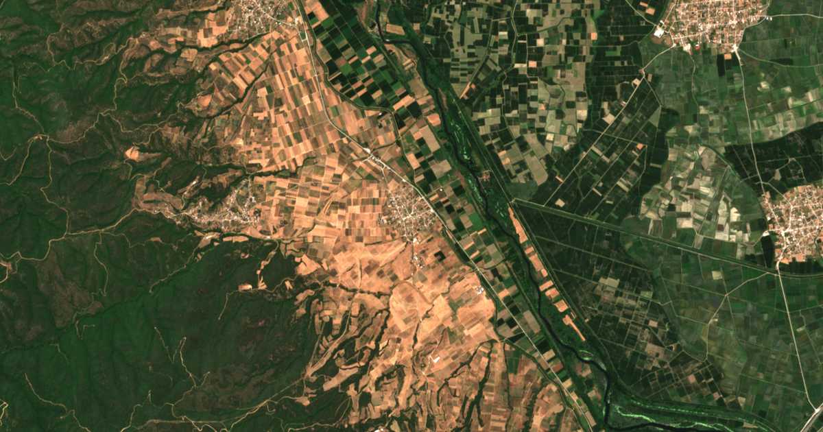 Carte satellite de Zevgolatión