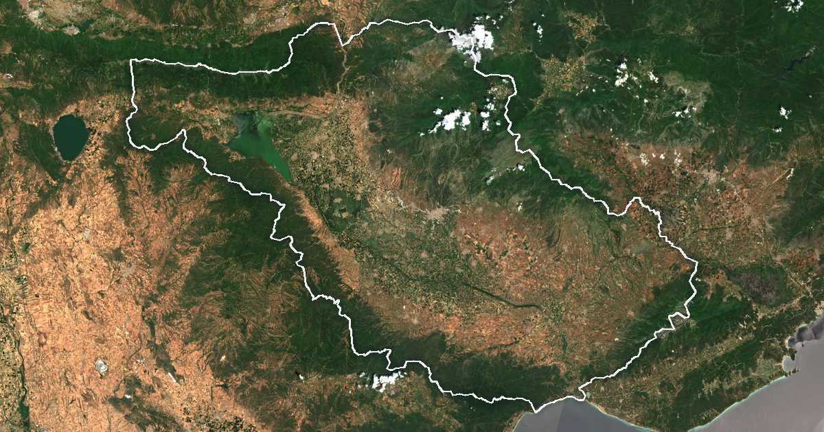 Image satellite avec la limite tracée: Perifereiakí Enótita Serrón