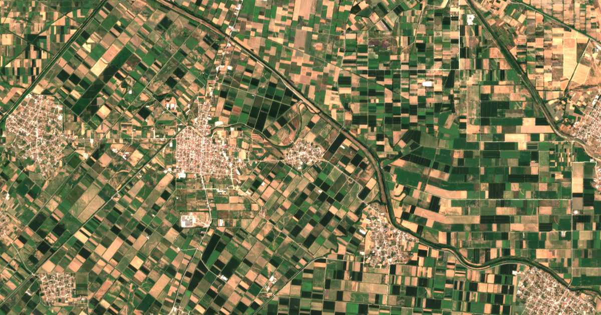 Carte satellite de Konstantináton