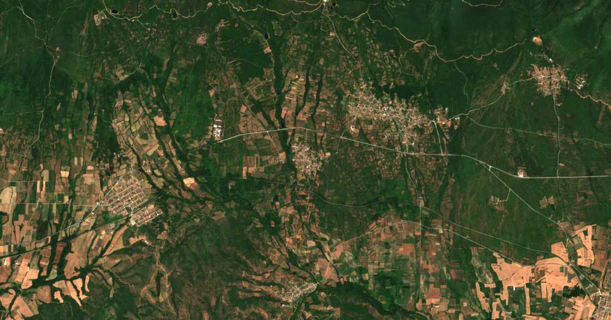 Carte satellite de Kalochórion