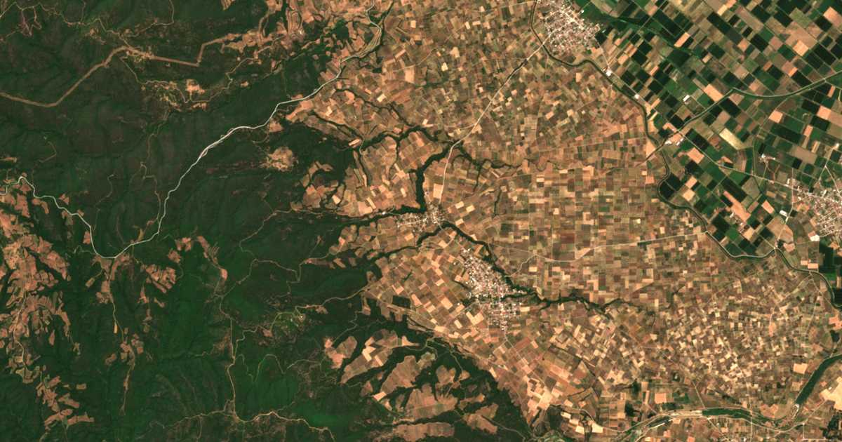 Carte satellite de Triantafylliá
