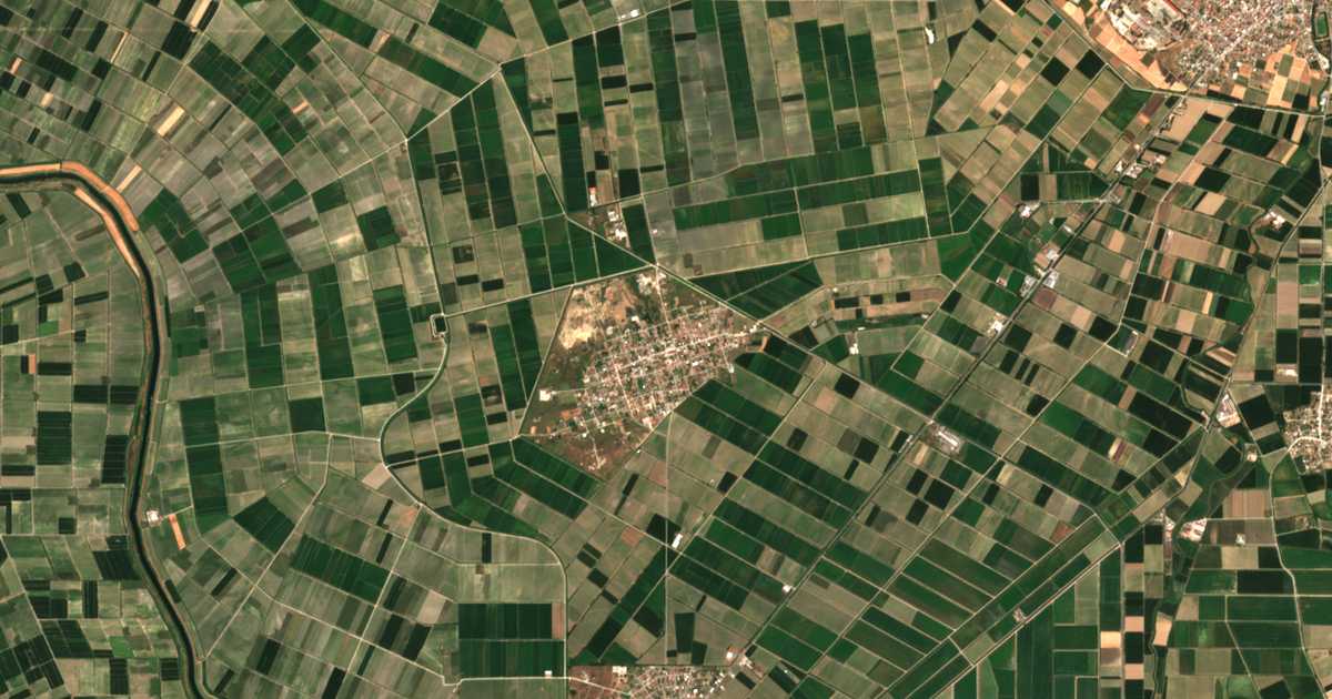 Carte satellite de Mikrón Monastírion