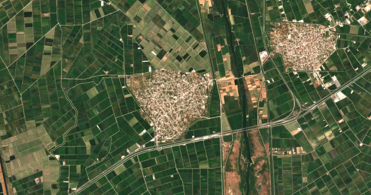 Carte satellite de Kýmina