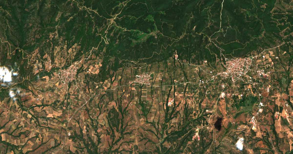 Carte satellite de Avgí