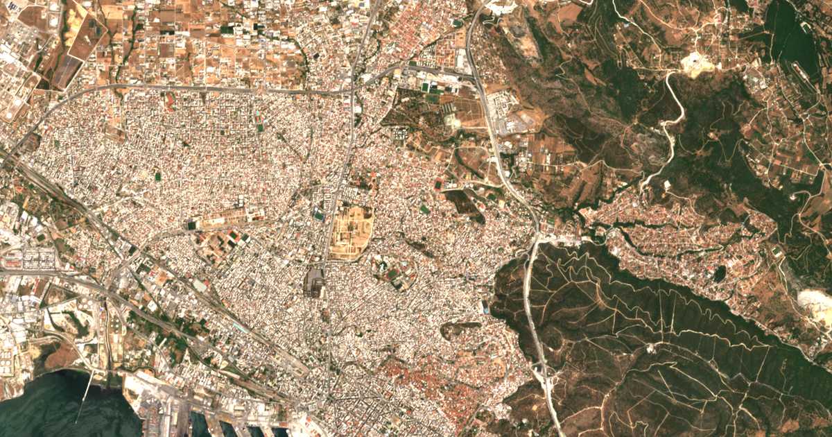 Carte satellite de Políchni