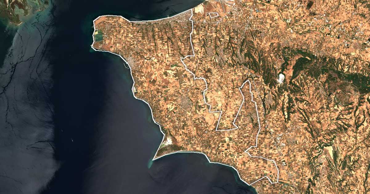 Image satellite avec la limite tracée: de Thermaïkós