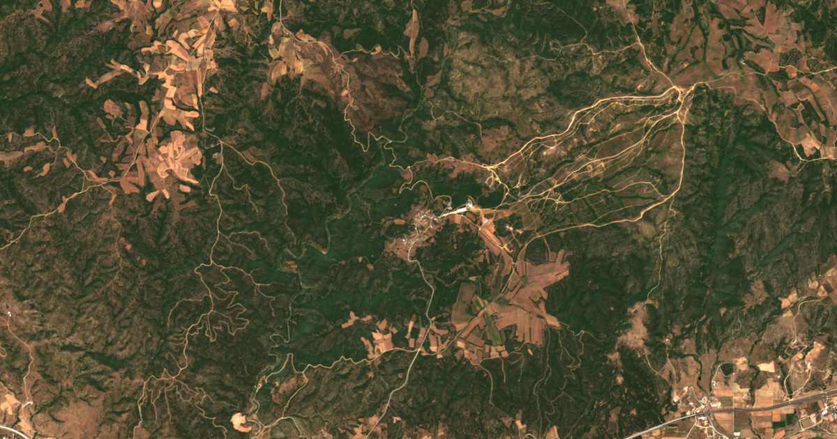 Carte satellite de Mikrokómi