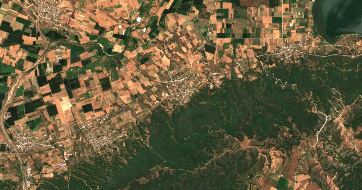 Carte satellite de Stívos