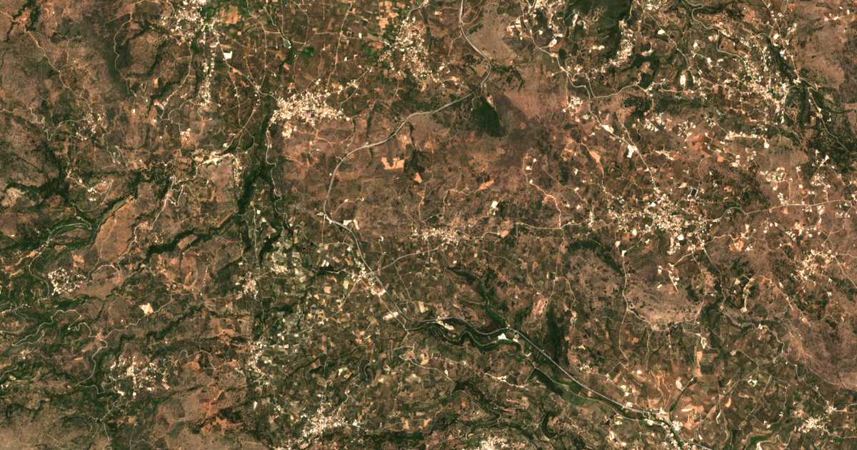 Carte satellite de Káina