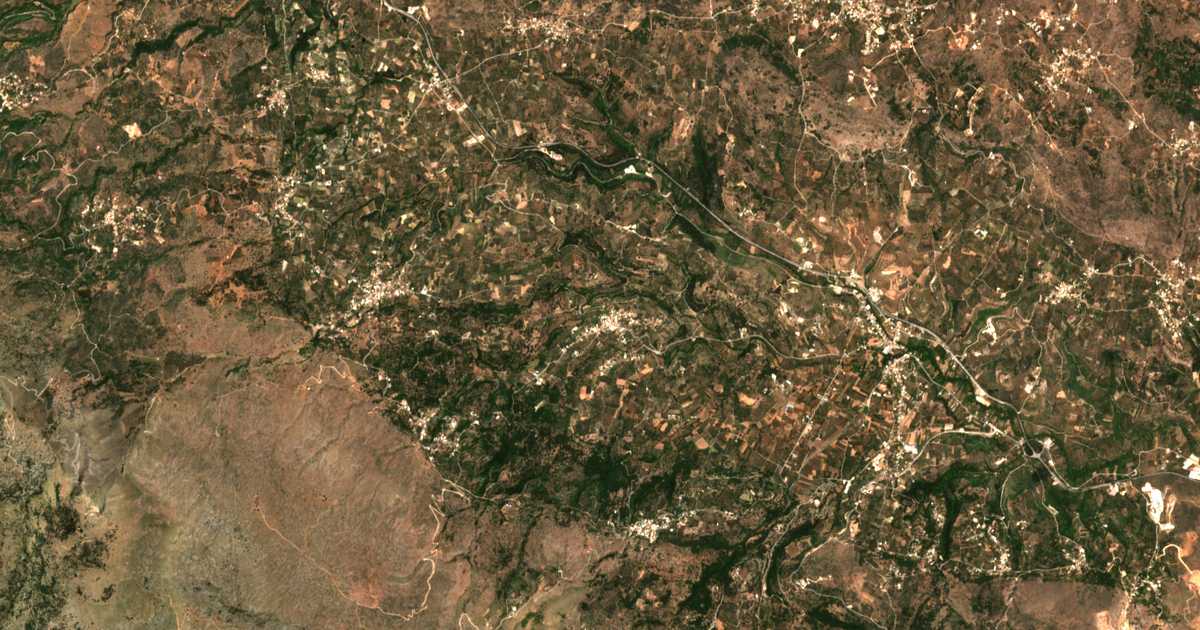 Carte satellite de Nípos