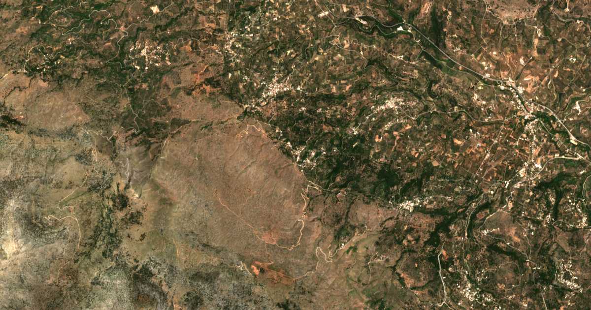 Carte satellite de Tzitzifés